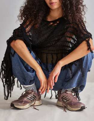 Nike Nike Air Pegasus 2005 trainers in brown-White