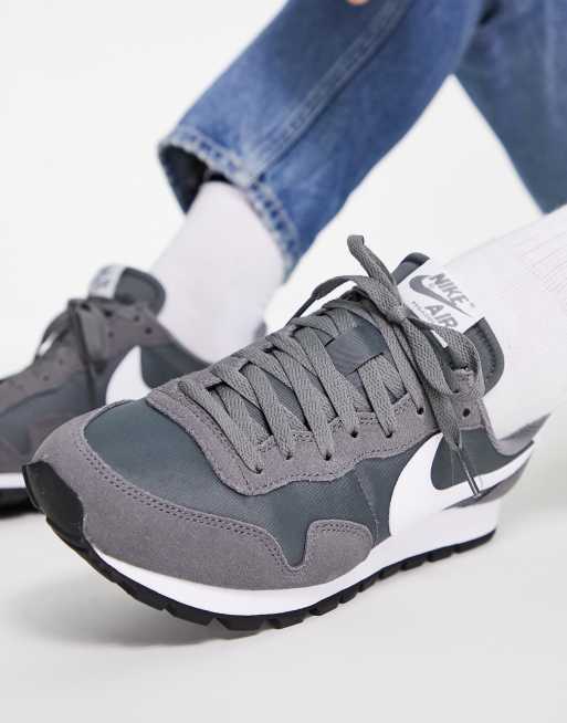 mogelijkheid mist vlam Nike Air Pegasus 83 sneakers in smoke gray | ASOS