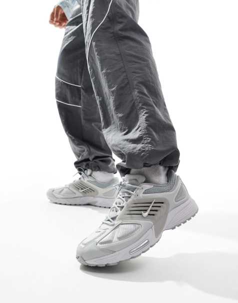 Nike – Air Pegasus Wave – Grå, silverfärgade, metalliska träningsskor - view 1