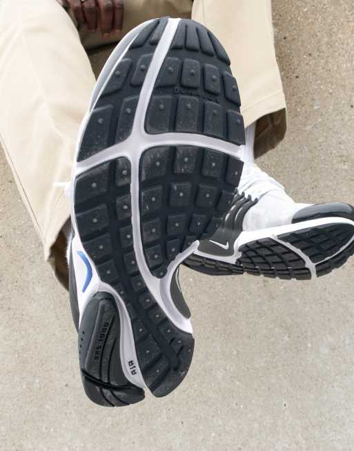 Nike Air Presto trainers in smoke grey and white