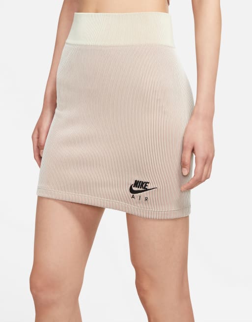 Nike hotsell skirt set