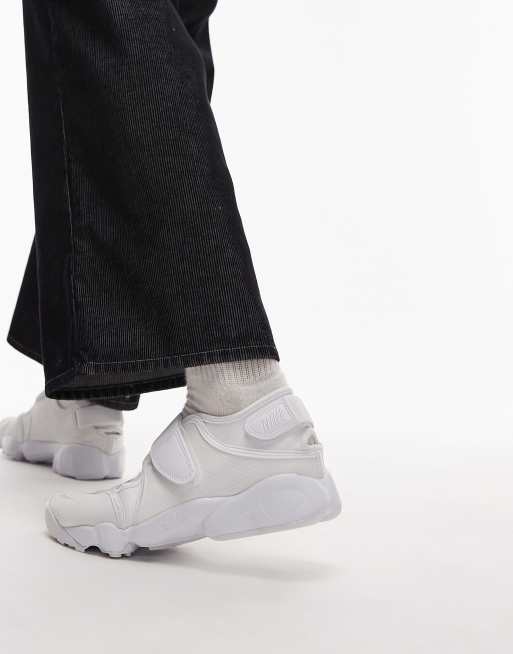 Nike Air Rift Breathe trainers in white ASOS
