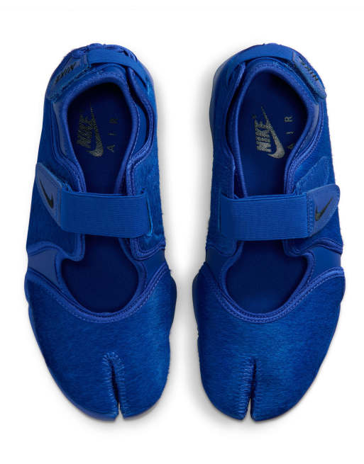 Nike Air Rift pony hair sneakers in cobalt blue, 3 of 4
