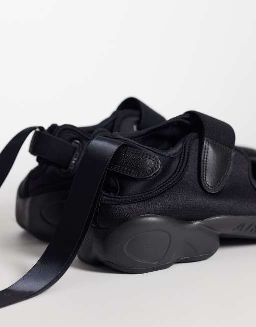 Nike Air Rift Satin Ballet trainers in Black , 2 of 5