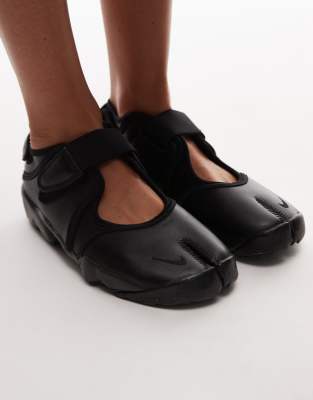Nike - Air Rift - Sneaker aus Leder in Schwarz