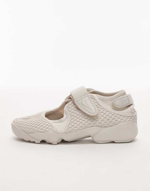 Nike Air Rift sneakers in beige