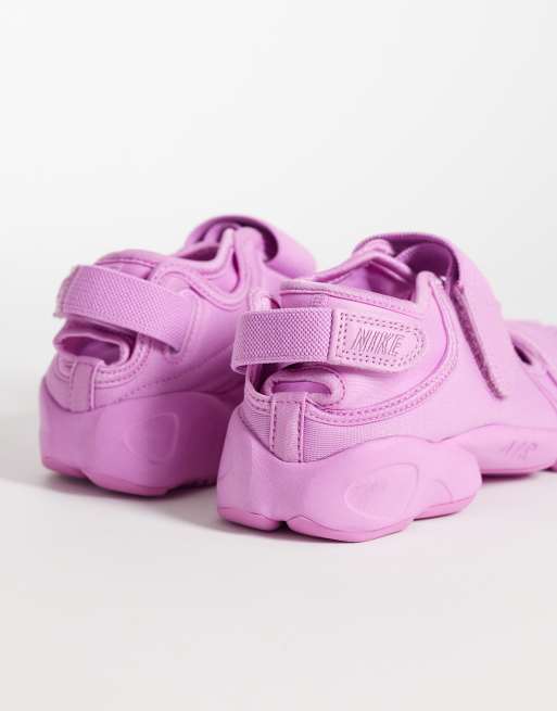 Nike Air Rift trainers in pink , 3 of 5