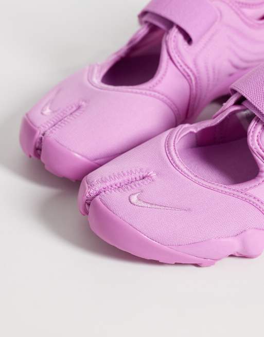 Nike Air Rift trainers in pink , 4 of 5