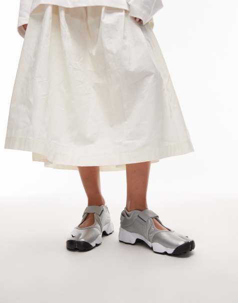Nike Air Rift unisex trainers in silver - view 1