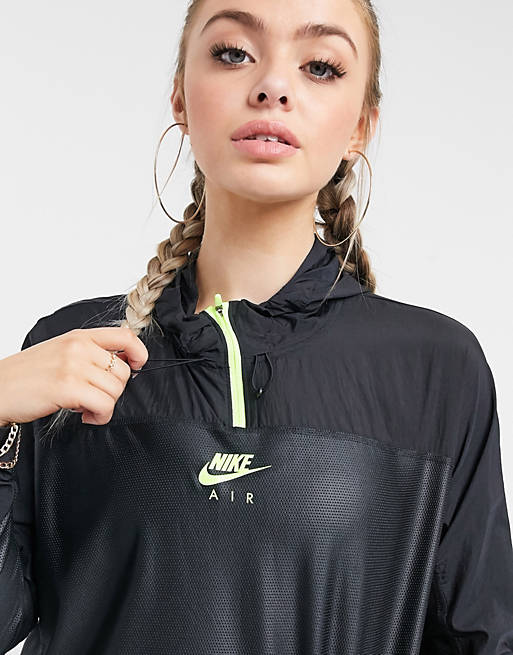 Women Nike Air Running overhead jacket in black 