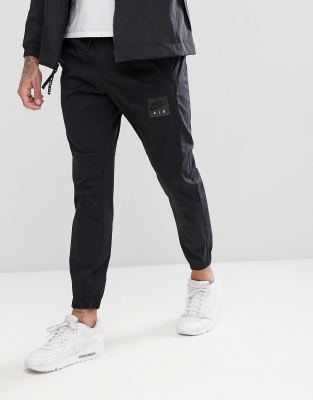 nike air slim fit joggers