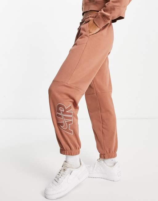 Nike air slim online fit joggers