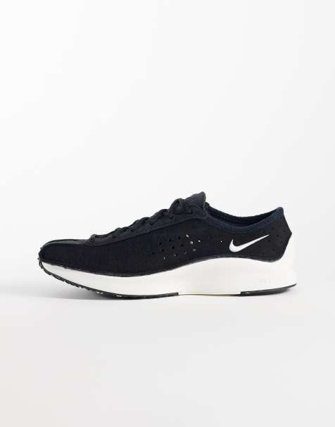 Nike Air Superfly in black and white - view 1