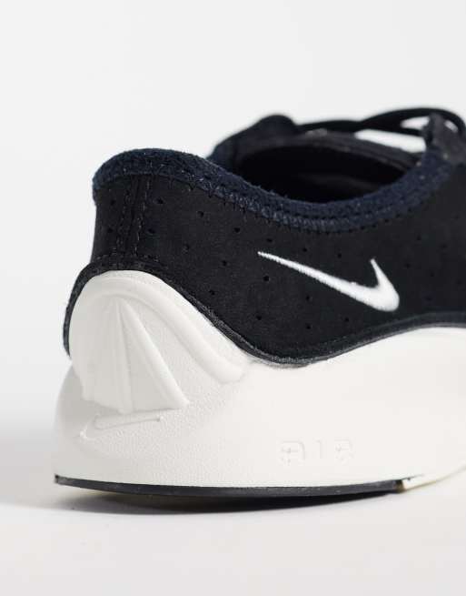Nike Air Superfly in black and white , 5 of 5