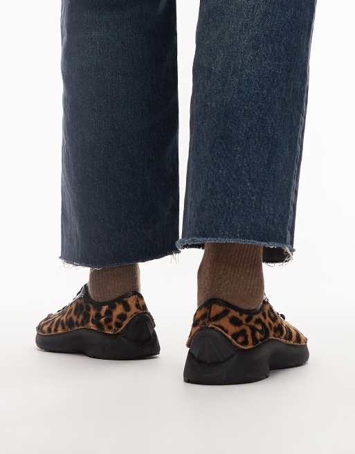 Nike Air Superfly trainers in leopard print, 3 of 5