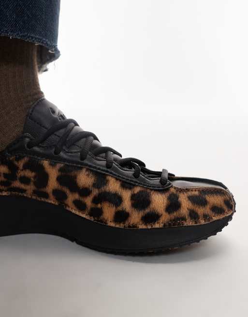 Nike Air Superfly trainers in leopard print, 4 of 5