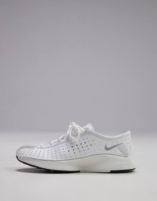 Nike Air Superfly unisex trainers in white, 4 of 4
