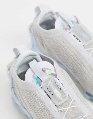 aqua vapormax