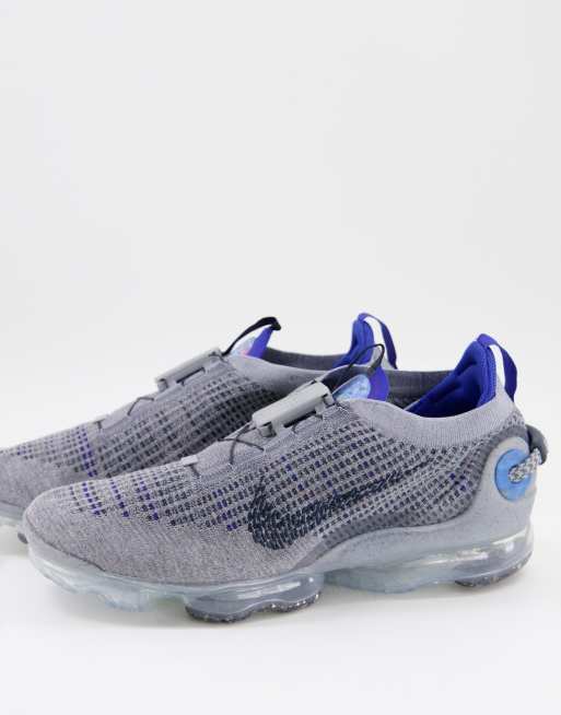 Grey shop blue vapormax