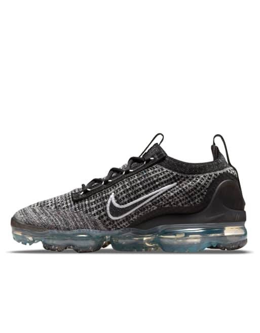 Nike Air Vapormax 2021 Flyknit sneakers in black/white | ASOS