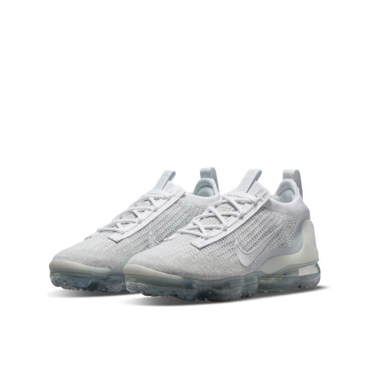 Outfit ideas - How to wear NIKE AIR VAPORMAX PLUS (WOLF GREY/DARK