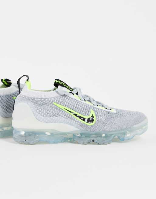 Nike Air Vapormax 2021 Flyknit trainers in grey