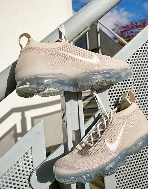 Women Trainers/Nike Air Vapormax 2021 Flyknit trainers in oatmeal 