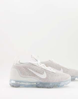 Vapormax discount flyknit blanche