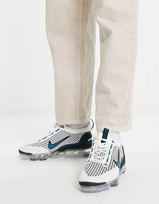 vapormax trainers white