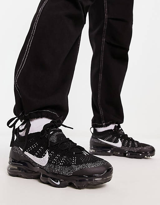 habilidad Defectuoso Catastrófico Nike Air Vapormax 2023 flyknit sneakers in black & white | ASOS