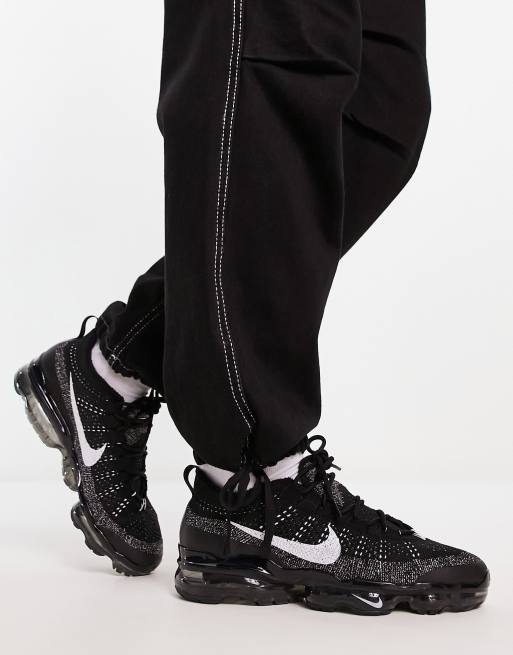 Vapormax shop with joggers