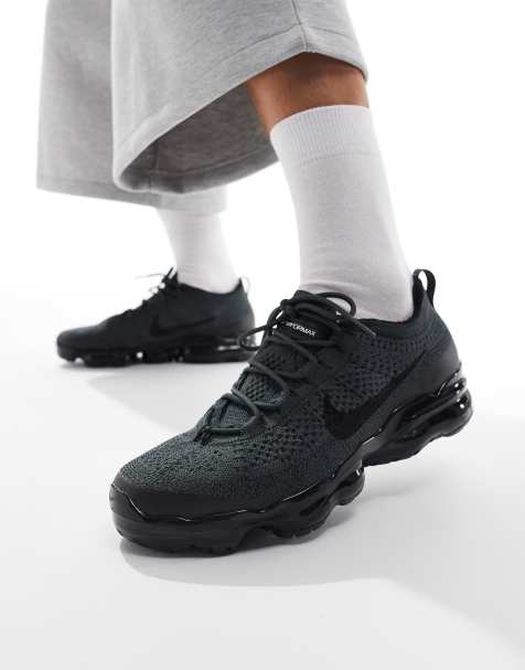 Nike Air Vapormax 2023 Flyknit trainers in black - view 1