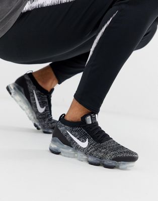 Nike Air Vapormax 3 Flyknit sneakers in black/white | ASOS