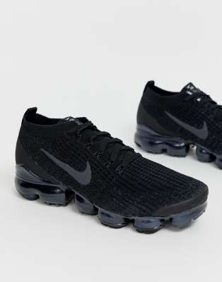 nike air vapormax 3 flyknit sneakers in triple black