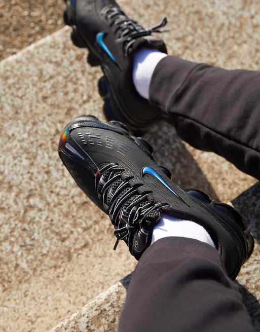 Nike Air Vapormax 360 sneakers in triple black