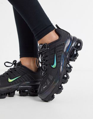 nike air vapormax trainers in black