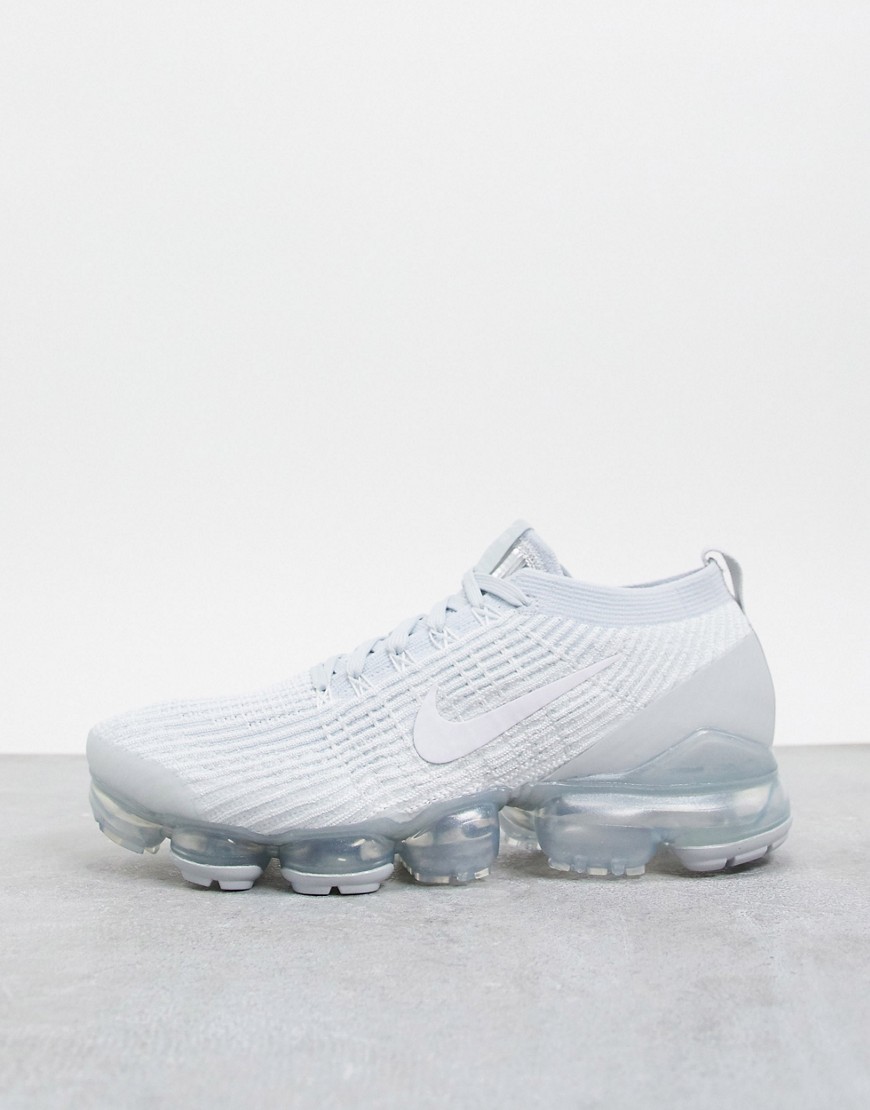 Nike Air Vapormax Flyknit 3.0 sneakers in white