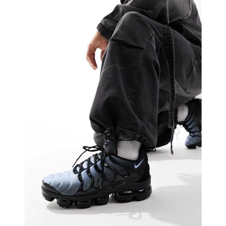 Nike vapormax plus noir et sales or