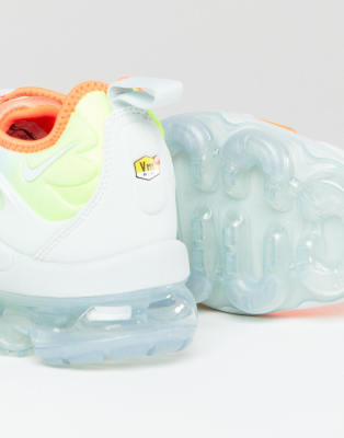 nike vapormax grey orange