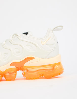 nike vapormax plus arancioni