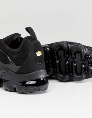 back of vapormax plus