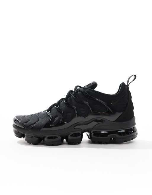 Nike Air Vapormax Plus trainers in black , 2 of 5