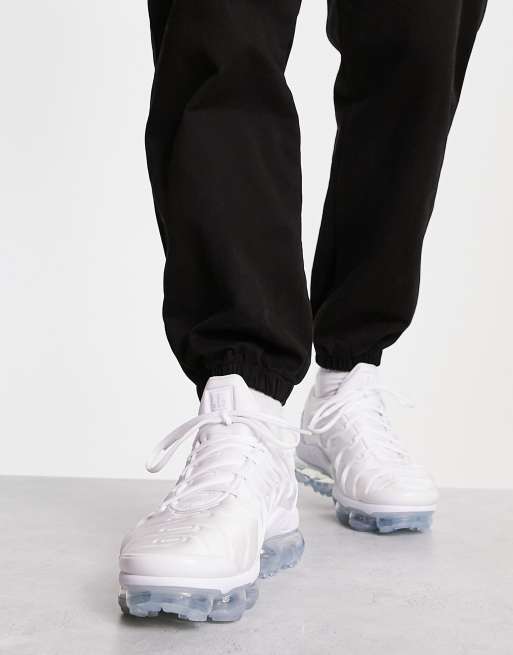 Vapormax plus sale white mens