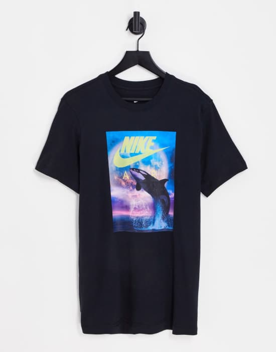 https://images.asos-media.com/products/nike-air-whale-futura-photo-print-t-shirt-in-black/201314155-1-black?$n_550w$&wid=550&fit=constrain