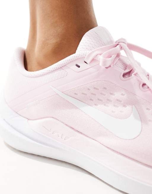 Nike Air Winflo 10 sneakers in pink, 4 of 5
