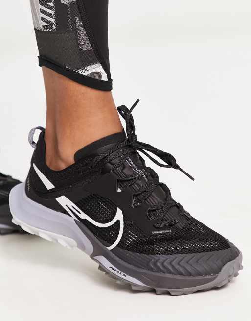 Nike Air Zoom Kiger 8 sneakers in black | ASOS