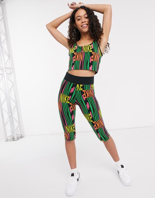 https://images.asos-media.com/products/nike-all-over-logo-cropped-pink-and-green-capri-leggings/13281763-1-blackgreen?$n_640w$&wid=513&fit=constrain