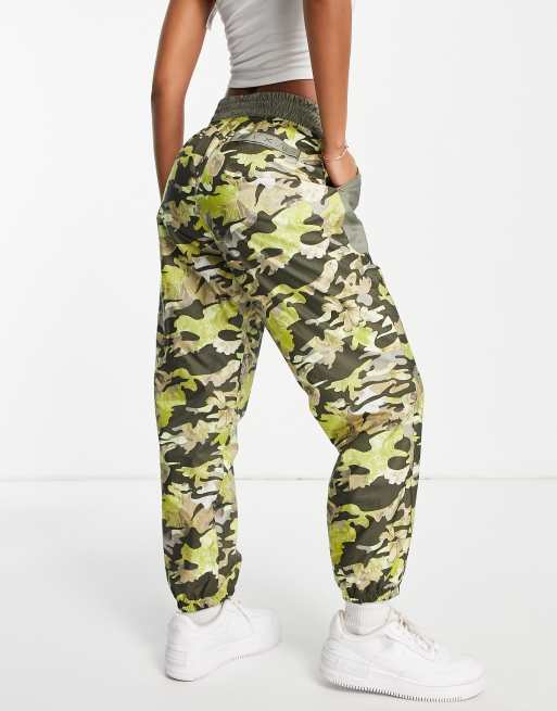 Nike camo sweatpants womens new arrivals