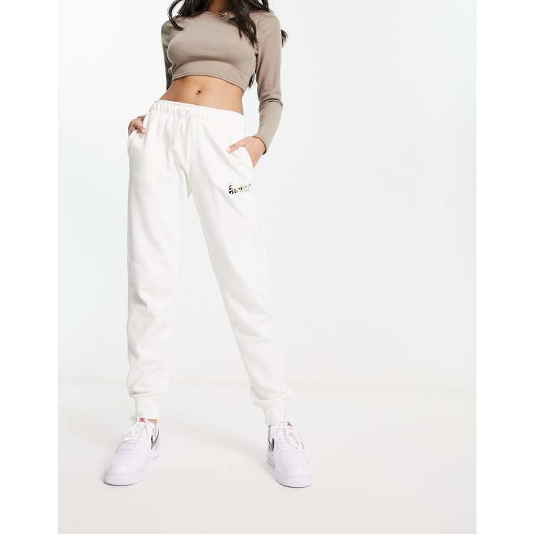 Nike sweat outfits online womens