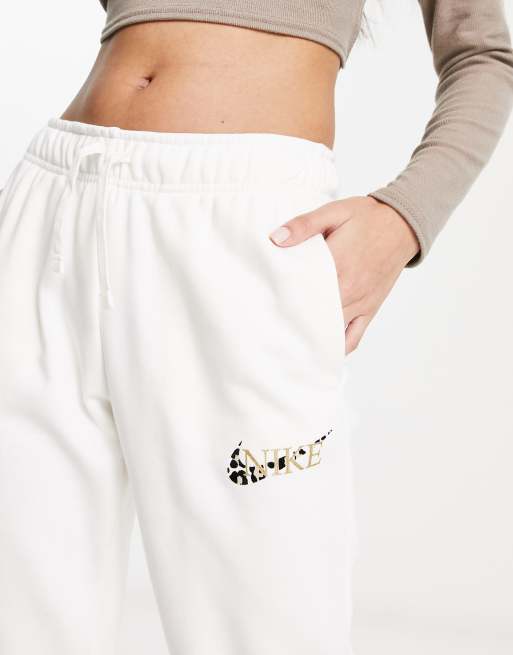 Fila retro sweatpants in brown